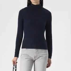 NWT Abercrombie Turtle-Neck Long Sleeve Sweater